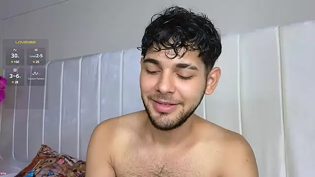 Snapshot of Samir_bear chatting on 03/13/25, 04:56 Samir bear online show from 03/13/25, 04:56