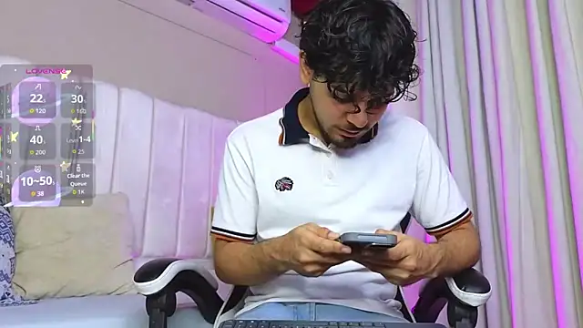 Snapshot of Samir_bear chatting on 09/20/25, 12:28 Samir bear online show from 09/20/25, 12:28