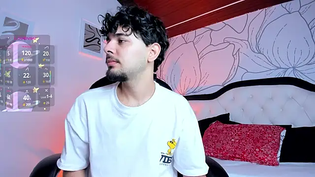 Snapshot of Samir_bear chatting on 09/29/25, 12:43 Samir bear online show from 09/29/25, 12:43