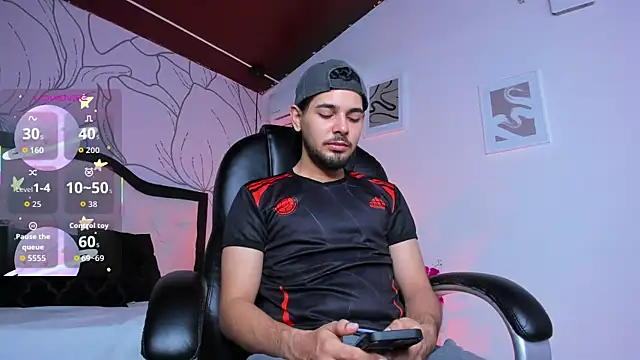 Snapshot of Samir_bear chatting on 12/04/25, 12:36 Samir bear online show from 12/04/25, 12:36