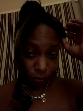 Snapshot of sweethoneypussi chatting on 09/28/25, 10:20 sweethoneypussi online show from 09/28/25, 10:20