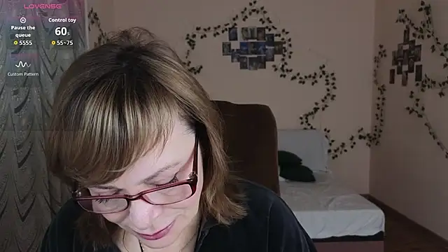 Miss Moren online show from 11/13/25, 04:33