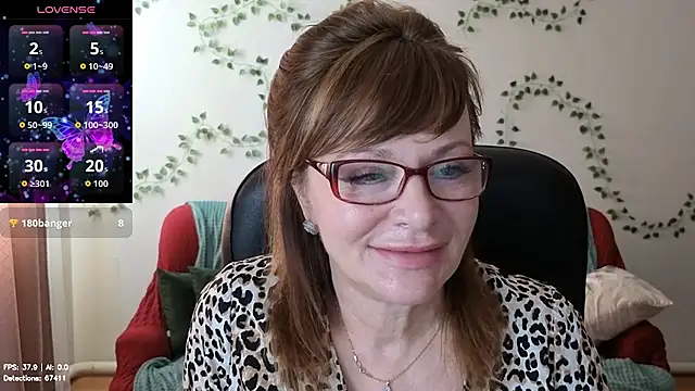 Snapshot of Miss_Moren chatting on 07/12/26, 05:53 Miss Moren online show from 07/12/26, 05:53