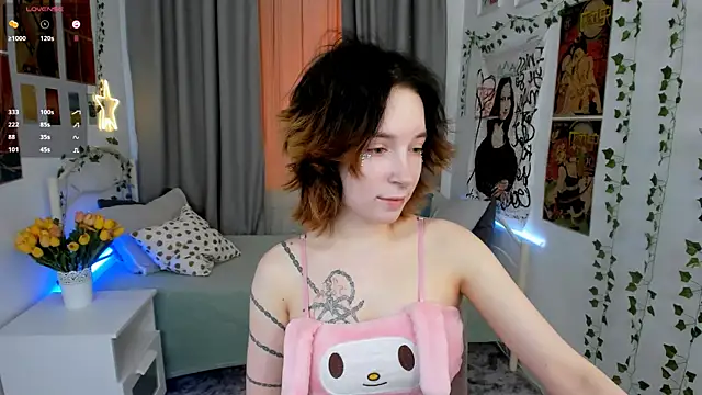 Snapshot of lilithlunna chatting on 01/17/25, 10:45 lilithlunna online show from 01/17/25, 10:45