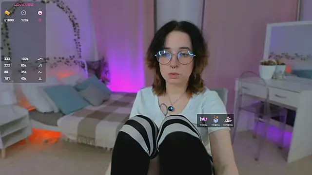 Snapshot of lilithlunna chatting on 03/19/25, 12:48 lilithlunna online show from 03/19/25, 12:48