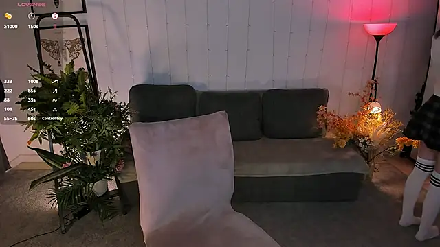 lilithlunna online show from 09/24/25, 10:46