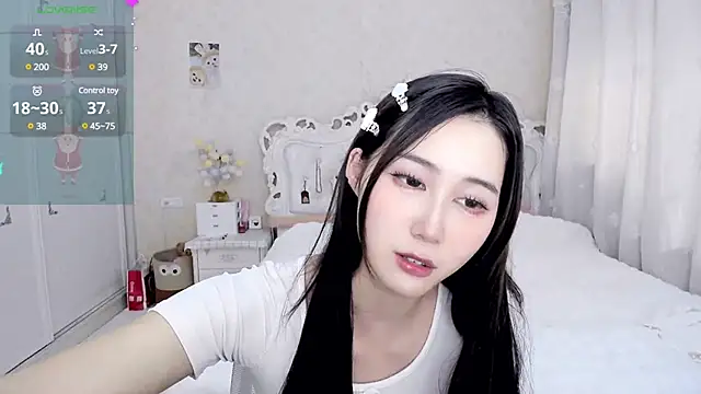 Snapshot of Tomakto chatting on 01/10/25, 05:58 Tomakto online show from 01/10/25, 05:58