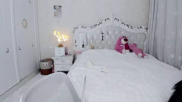 Snapshot of Tomakto chatting on 01/18/25, 11:00 Tomakto online show from 01/18/25, 11:00