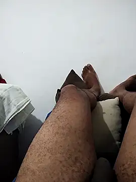 Snapshot of lucasquirao1234 chatting on 10/06/25, 10:23 lucasquirao1234 online show from 10/06/25, 10:23