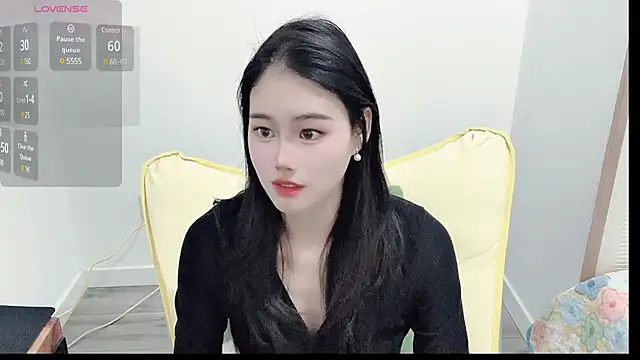 Snapshot of LILI-Baobei chatting on 01/15/25, 02:24 LILI-Baobei online show from 01/15/25, 02:24
