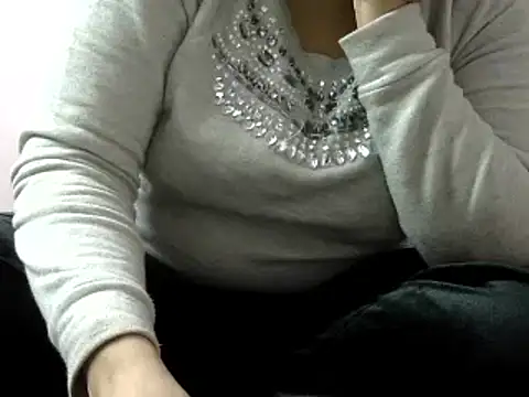 Housewife12 online show from 01/04/25, 05:05