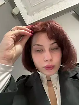 Snapshot of AmmyRich1 chatting on 05/15/26, 02:13 AmmyRich1 online show from 05/15/26, 02:13