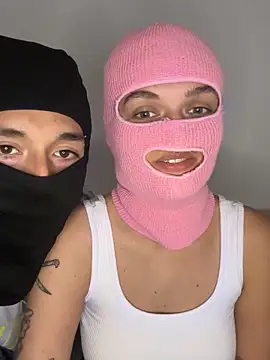 Nikki Hoee online show from 10/19/25, 11:44