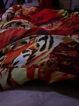 Snapshot of makedaddyhappy6 chatting on 10/03/25, 01:24 makedaddyhappy6 online show from 10/03/25, 01:24