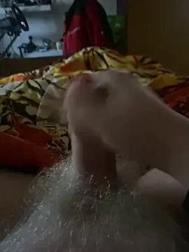 Snapshot of makedaddyhappy6 chatting on 11/19/25, 12:38 makedaddyhappy6 online show from 11/19/25, 12:38