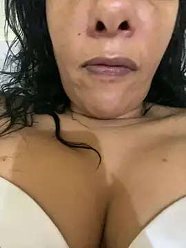 Snapshot of briannaa557 chatting on 01/11/25, 11:23 briannaa557 online show from 01/11/25, 11:23