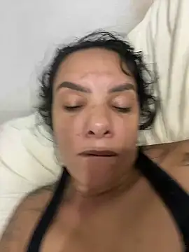 Snapshot of briannaa557 chatting on 02/06/25, 03:52 briannaa557 online show from 02/06/25, 03:52