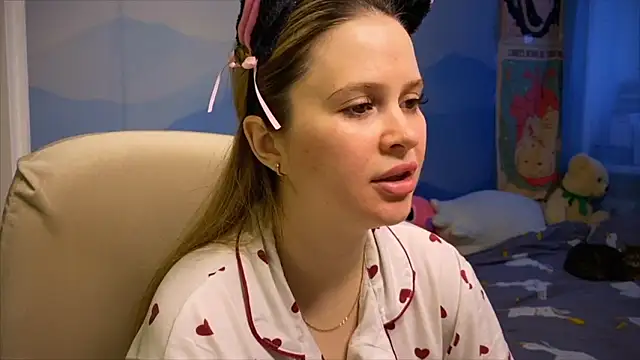 IlonaMurf online show from 12/15/25, 07:23