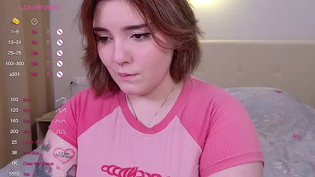 Snapshot of YumiYammy chatting on 11/10/25, 08:30 YumiYammy online show from 11/10/25, 08:30