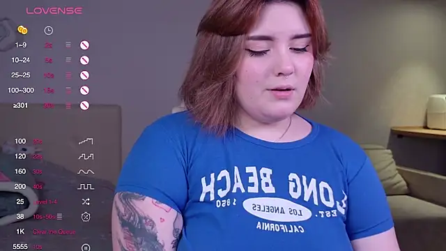 Snapshot of YumiYammy chatting on 11/14/25, 08:07 YumiYammy online show from 11/14/25, 08:07