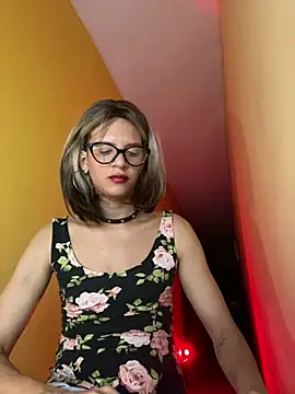 thalia dyson online show from 01/02/25, 04:20