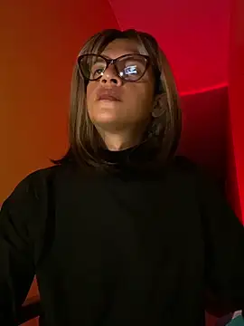 thalia dyson online show from 01/28/25, 10:12