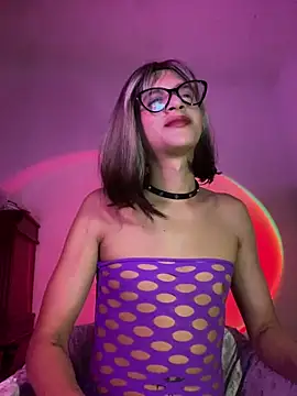 thalia dyson online show from 03/22/25, 04:24