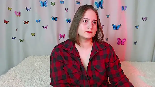 Snapshot of Phantommira chatting on 12/25/24, 07:13 Phantommira online show from 12/25/24, 07:13