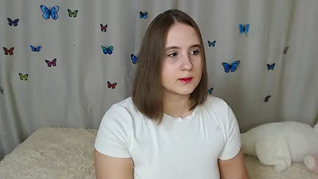 Snapshot of Phantommira chatting on 02/06/25, 08:34 Phantommira online show from 02/06/25, 08:34