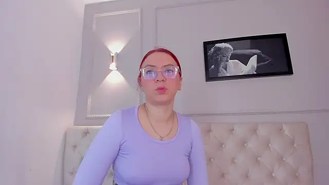 anniemartinezz online show from 02/13/25, 12:32