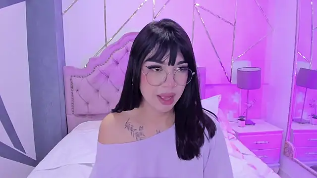 RoseCassie online show from 01/06/25, 06:41