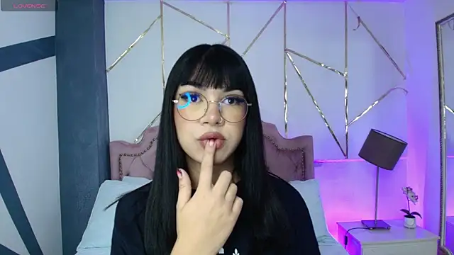 RoseCassie online show from 01/17/25, 01:24