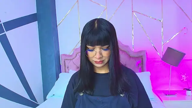 RoseCassie online show from 01/19/25, 01:12