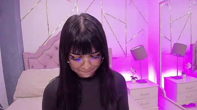 RoseCassie online show from 01/26/25, 01:15