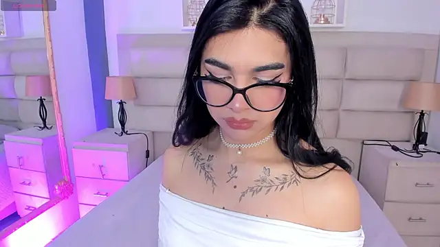 RoseCassie online show from 10/03/25, 01:30