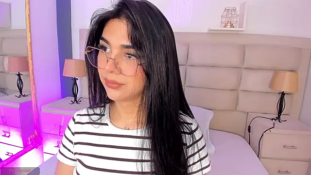 RoseCassie online show from 10/20/25, 01:44