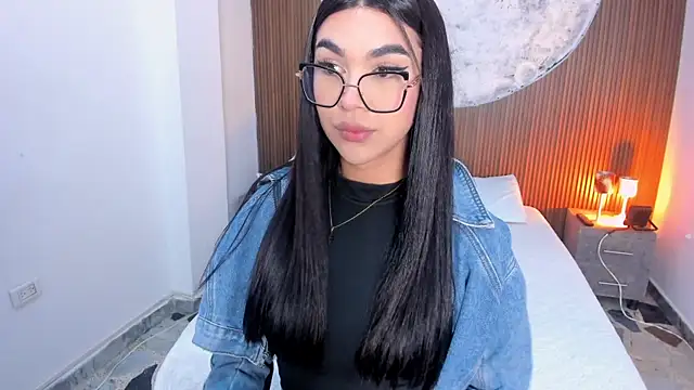 RoseCassie online show from 04/27/26, 01:09