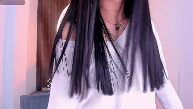 RoseCassie online show from 05/04/26, 01:51