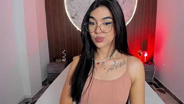 RoseCassie online show from 05/11/26, 01:17