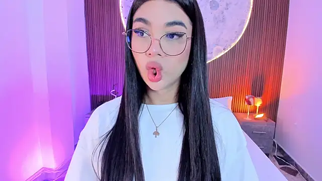 RoseCassie online show from 05/25/26, 02:23