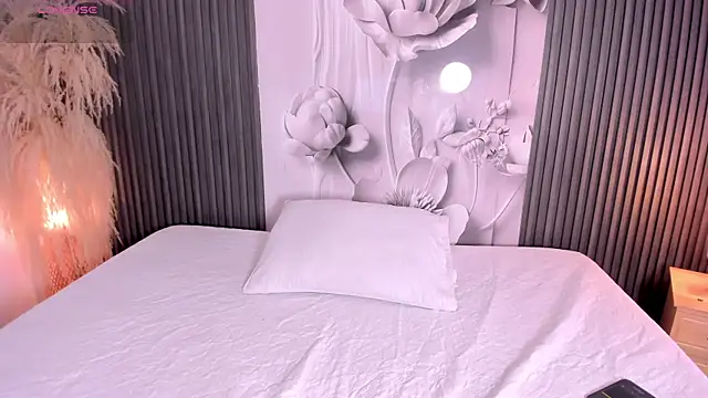 RoseCassie online show from 07/09/26, 12:42