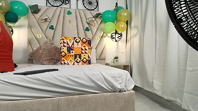 Valentinadiazz1 online show from 03/18/25, 01:21