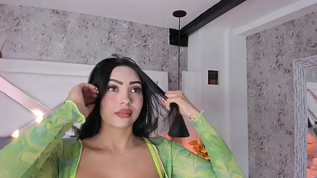 Snapshot of yessica_monteiro chatting on 10/10/25, 12:26 yessica monteiro online show from 10/10/25, 12:26