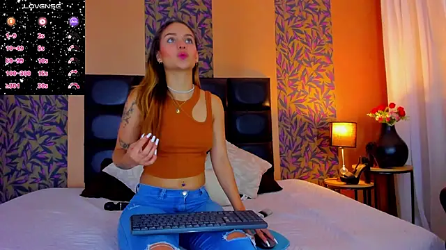 hinata itachi online show from 02/06/25, 05:35