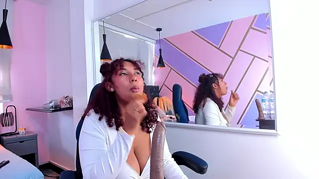 lauraltt online show from 01/02/25, 04:02