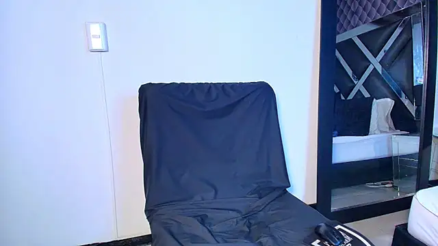 caroo gomeez online show from 10/07/25, 04:09