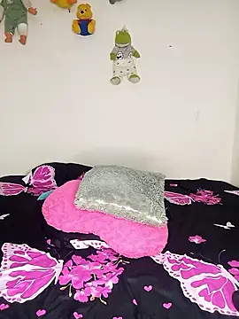 Snapshot of evaFiore chatting on 10/23/25, 08:29 evaFiore online show from 10/23/25, 08:29