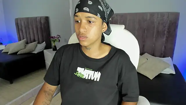 Dominick jones online show from 01/29/25, 08:14