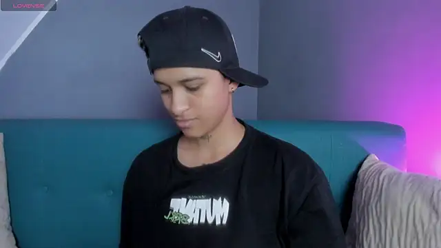 Dominick jones online show from 03/11/25, 08:31