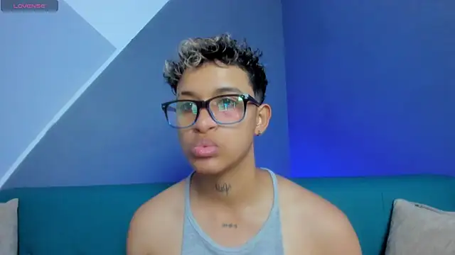 Dominick jones online show from 03/17/25, 06:11
